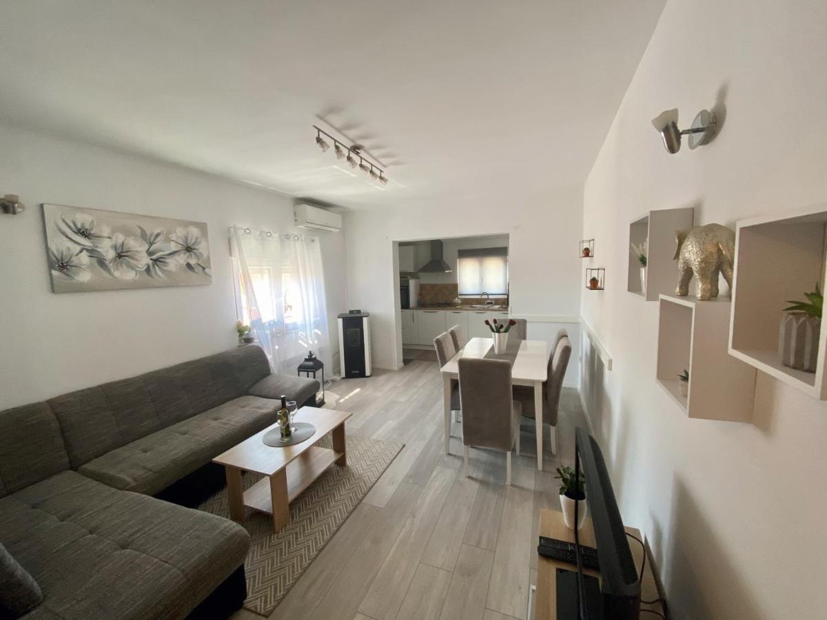Apartman Ivica Apartment Задар Екстериор снимка