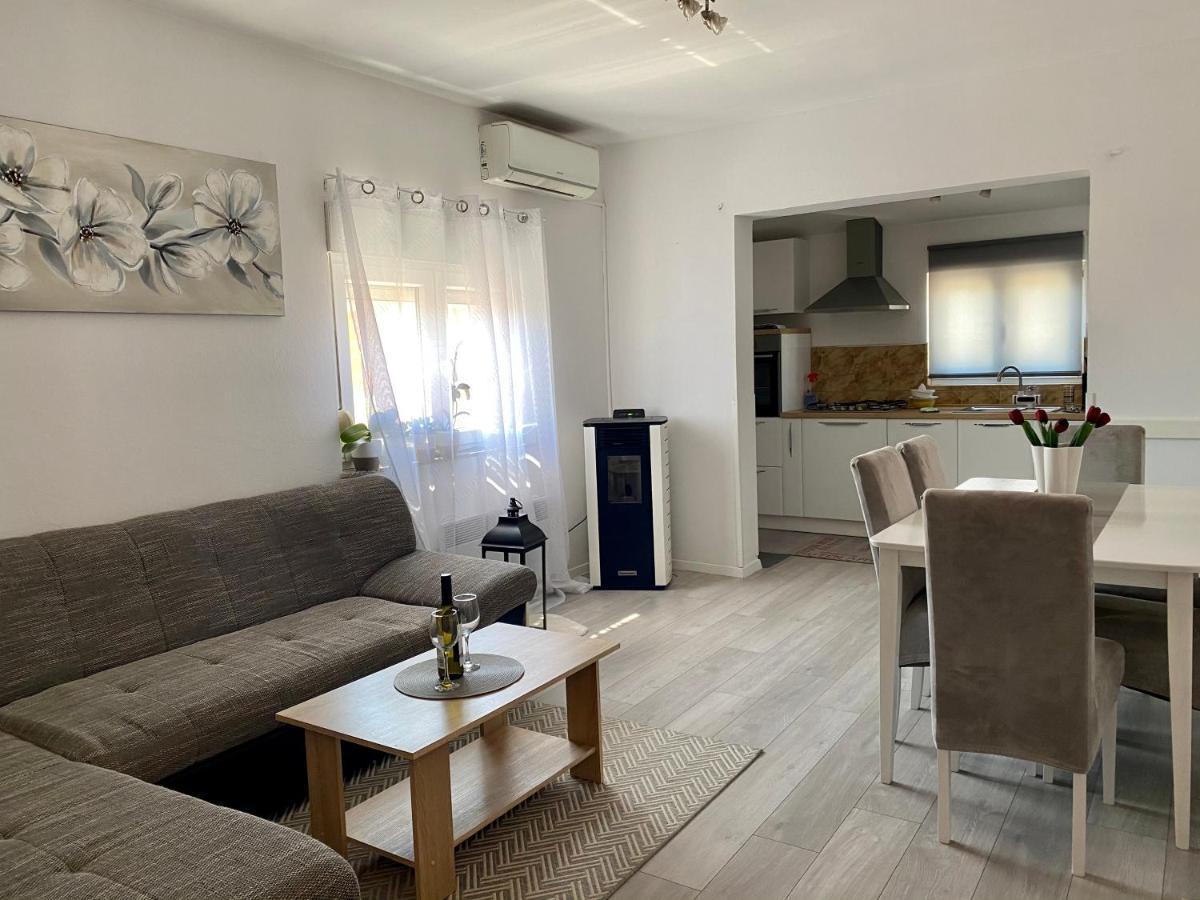 Apartman Ivica Apartment Задар Екстериор снимка